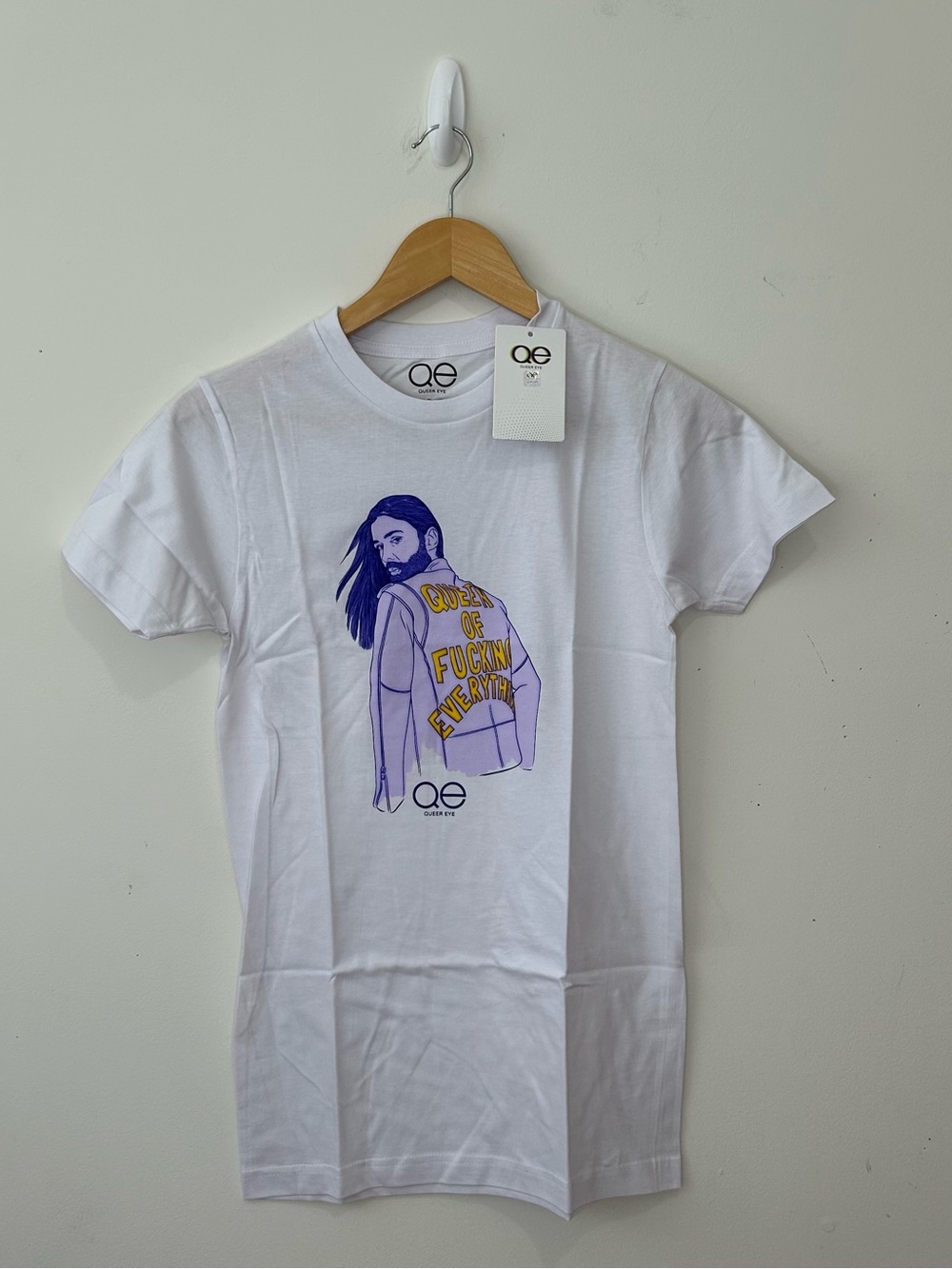 Queer Eye T-Shirt Mens XS White Official Queen of Everything Short Sleeve